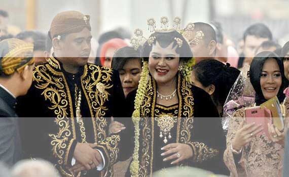 Makanan Sederhana Disajikan Acara Pernikahan Kahiyang