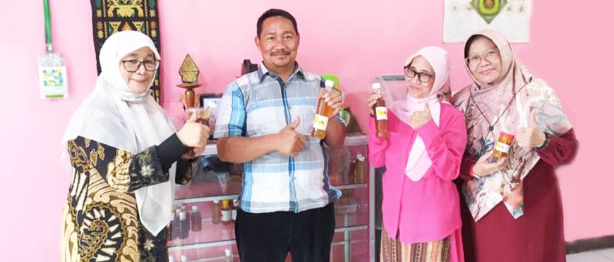 Pendampingan UMKM Desa Ciburial Oleh PKM UNISBA
