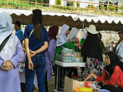 Kolaborasi Pemdes Ciburial, UNISBA, dan Para Pelaku UMKM Desa Ciburial